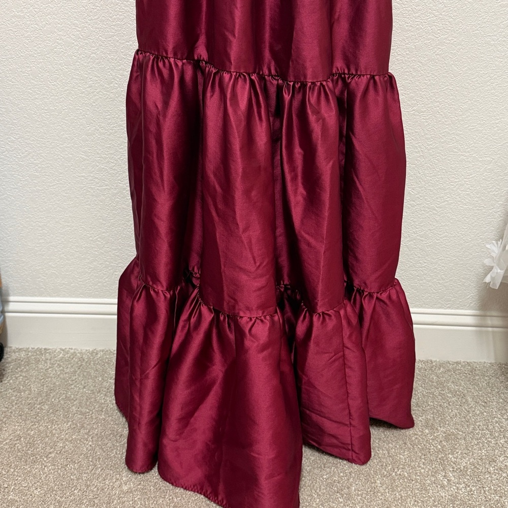 Hutch Harlow Gown - Picture 7 of 10
